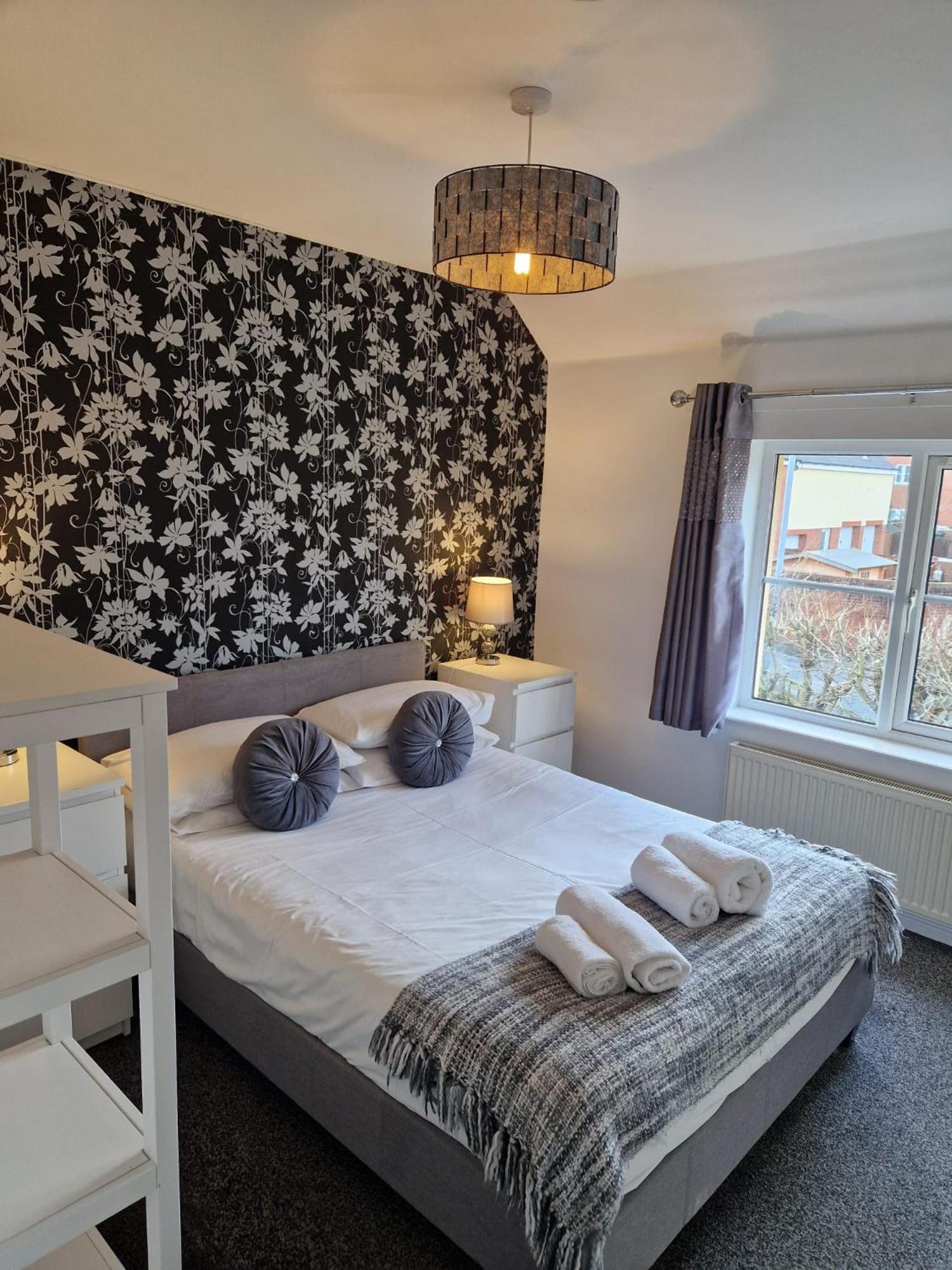 Hereford - Mayflower Coach House, Modern 2 Bedroom Property With Parking, Located South Of Hereford City, Suitable For Small Family, Couple Or Contractors - Sleeps Up To 5 Guests - Hosted By Rentmyhouse Exteriér fotografie