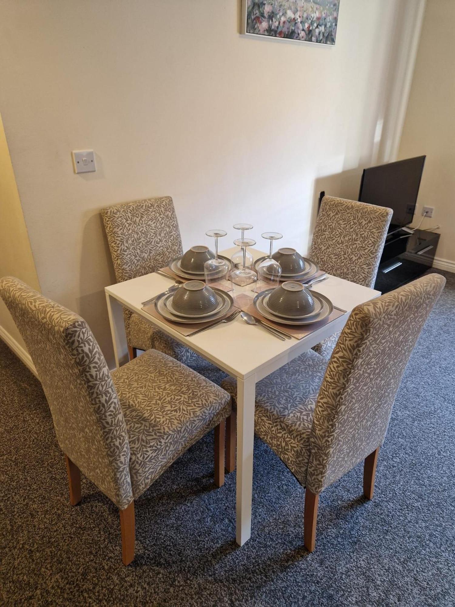 Hereford - Mayflower Coach House, Modern 2 Bedroom Property With Parking, Located South Of Hereford City, Suitable For Small Family, Couple Or Contractors - Sleeps Up To 5 Guests - Hosted By Rentmyhouse Exteriér fotografie