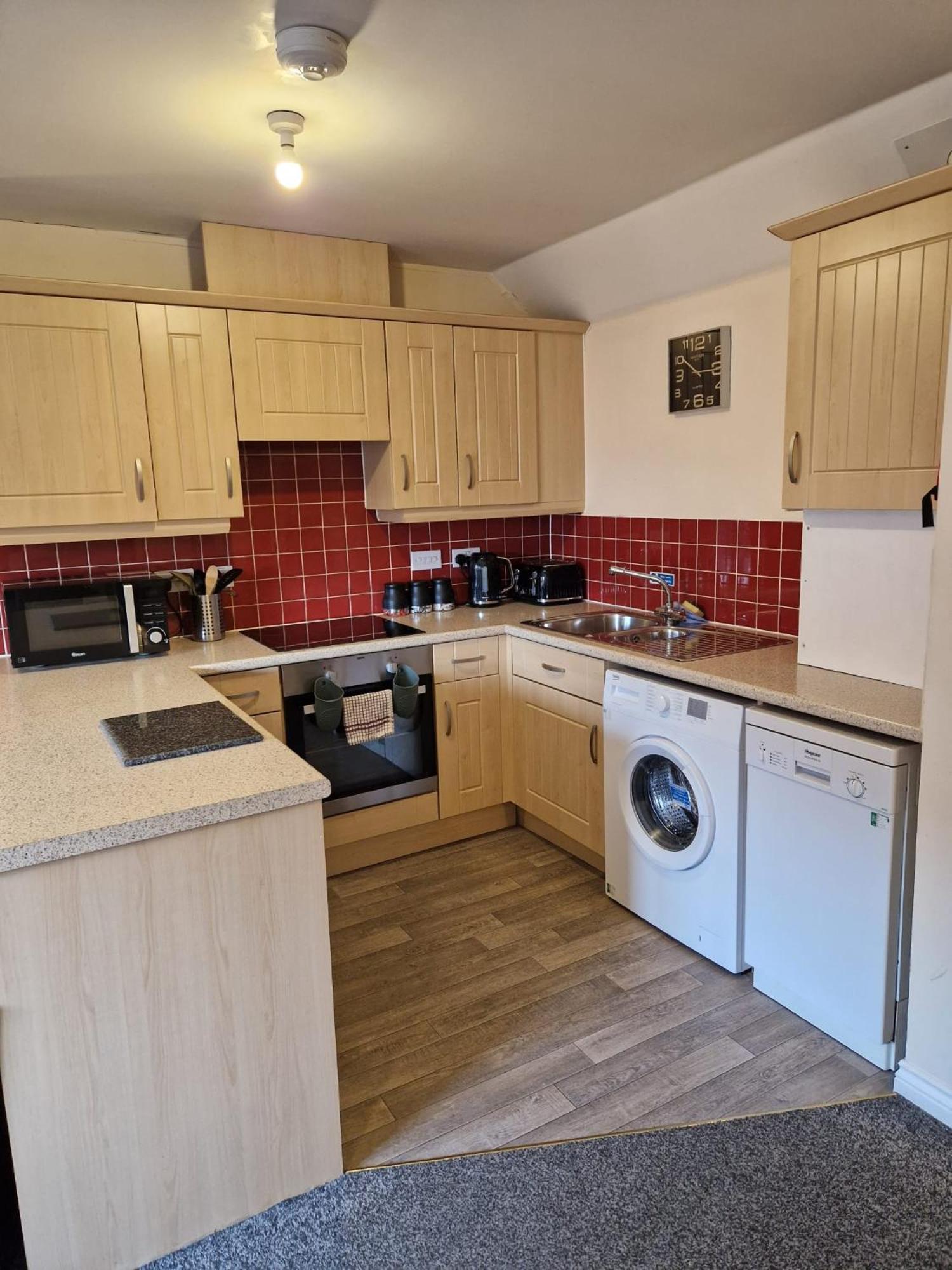 Hereford - Mayflower Coach House, Modern 2 Bedroom Property With Parking, Located South Of Hereford City, Suitable For Small Family, Couple Or Contractors - Sleeps Up To 5 Guests - Hosted By Rentmyhouse Exteriér fotografie